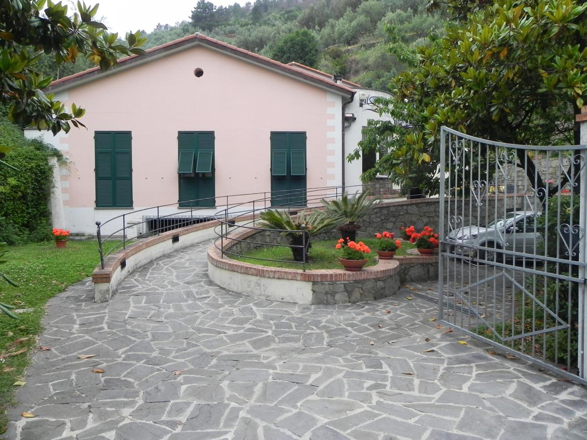 Hotel Il Saraceno Volastra Exterior photo